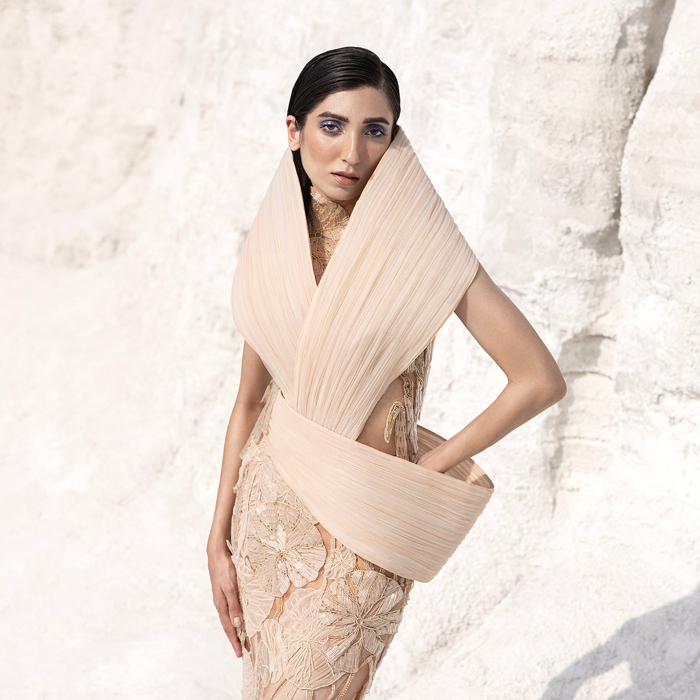 3D embellished sculpted top with matching skirt – futuristic fashion look, redcarpet gown.