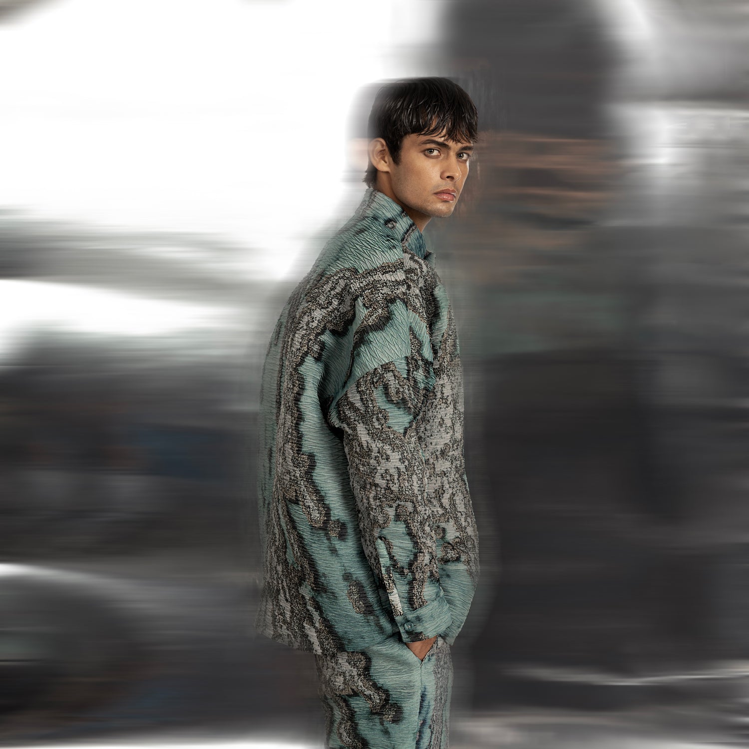 Coast print texture anti-fit drop-down shoulder jacket featuring gusset detail on sleeve. #abhisheksharma #fashiondesignerabhisheksharma #reef #redcarpet #shortdress #abhishekstudio #lfw #fdci