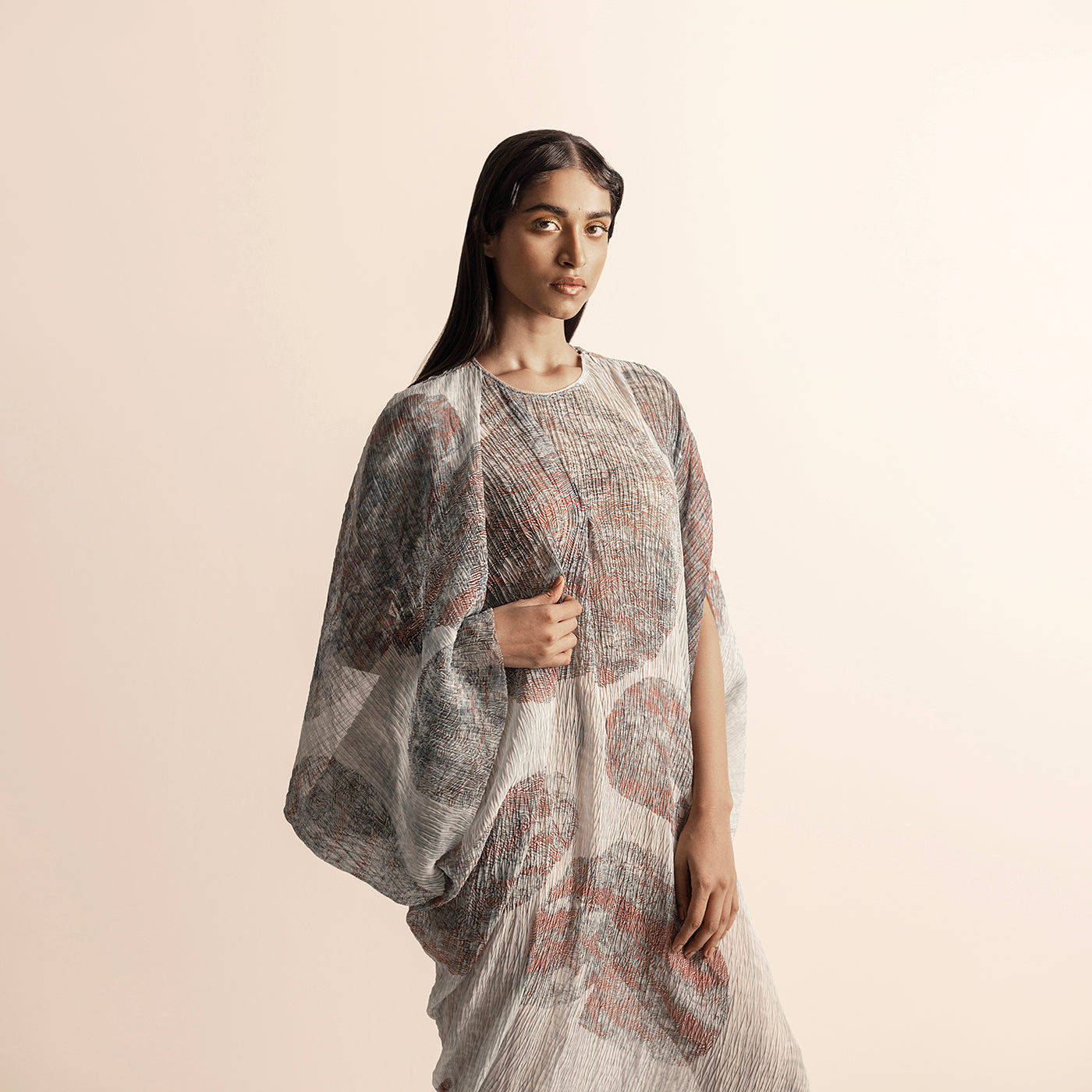 Women's Nadru heat-textured printed kaftan with voluminous sleeves and abstract graphic detail -  abstract print, artistic drape