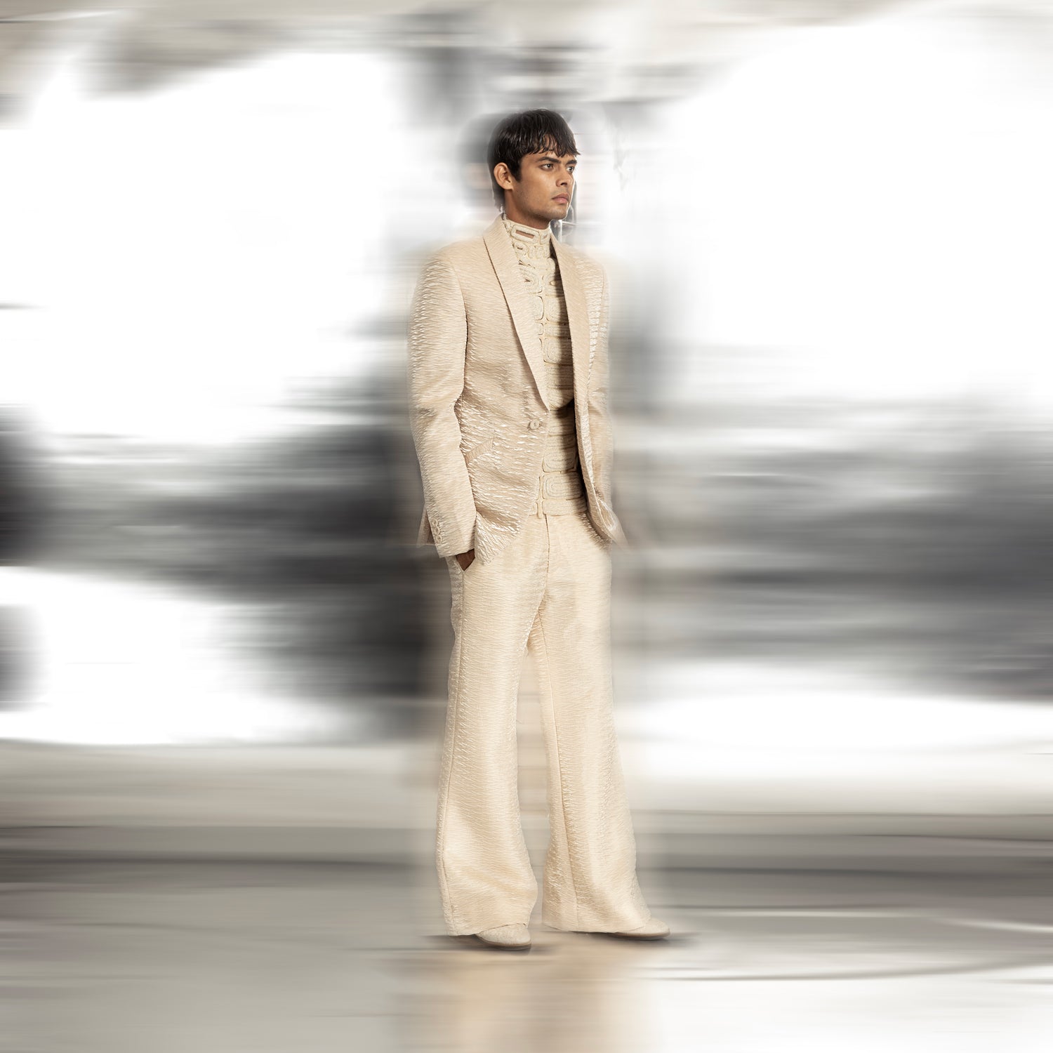 Textured one-button shawl collar jacket with turtle neck yarn couching T-shirt – coordinated textured menswear, cocktail suit, menswear, redcarpet look