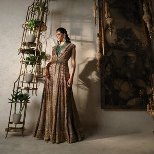 gown, miss India, lehengas, miss world, supermodel, couture, Dior, fashion designer, Abhishek Sharma
