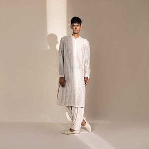 Pastel aari embroidery kurta with tonal textured back and sleeves.  #menswear #kurta #doriembroidery #menskurta #abhisheksharma