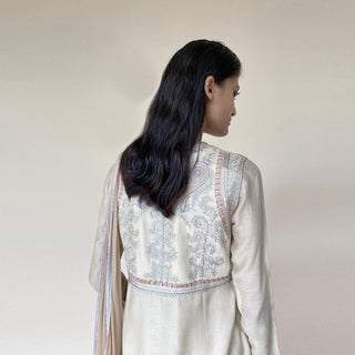 Chanderi embellished straight cut kurta, pants and stole. There is fine Resham, Kasab and katdana embroidery inspired by a Mughal pattern. The feel of the look is an understated elegance that will work perfectly for the day. The look is a perfect pick for someone who loves the elegance in simplicity. Abhishekstudio, Abhishek Sharma 