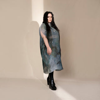Women's graphic crystallised midi dress with raised collar and fluid structure – modern statement partywear